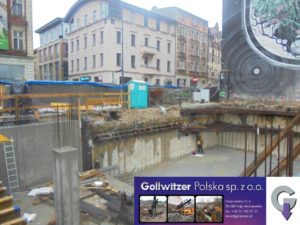 Zabezpieczenie wykopu w technologii palisady VDW, ul. Młyńska w Katowicach.