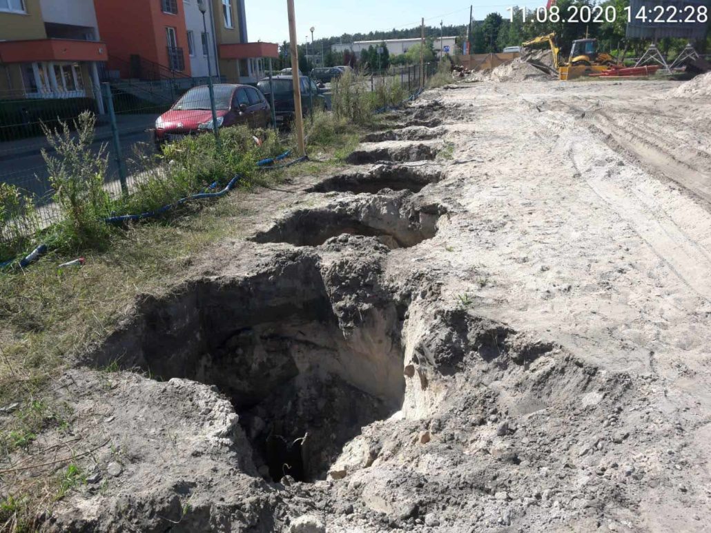 Ścianki berlińskie bezwibracyjne betonowane ul. Zaświat w Bydgoszczy.