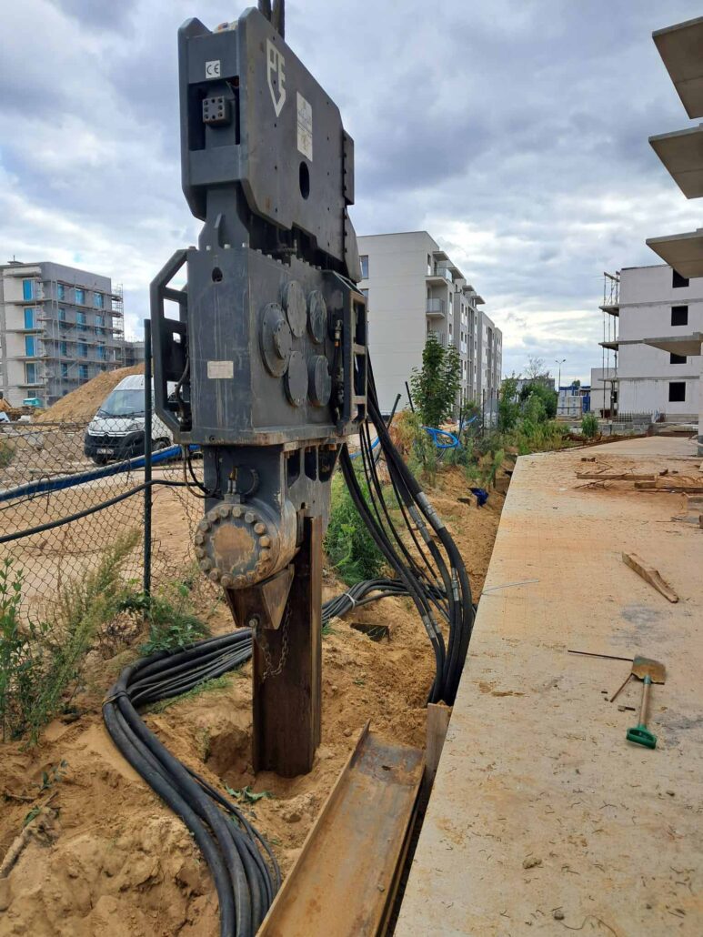 Kształtowniki ścianki berlińskiej - demontaż w Poznaniu