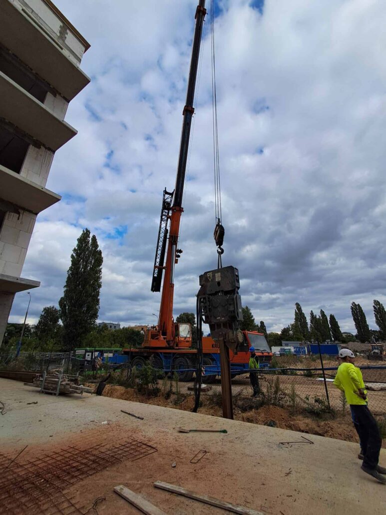 Kształtowniki ścianki berlińskiej - demontaż w Poznaniu