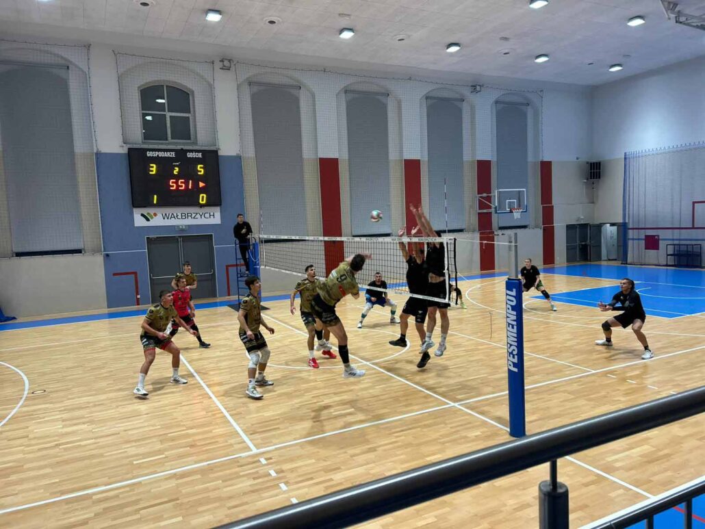 Tygrysy Strzelin zmierzyły się z bardzo wymagającym rywalem