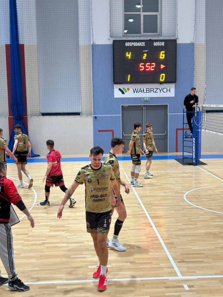 Tygrysy Strzelin zmierzyły się z bardzo wymagającym rywalem