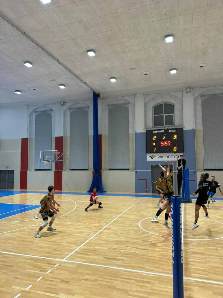 Tygrysy Strzelin zmierzyły się z bardzo wymagającym rywalem