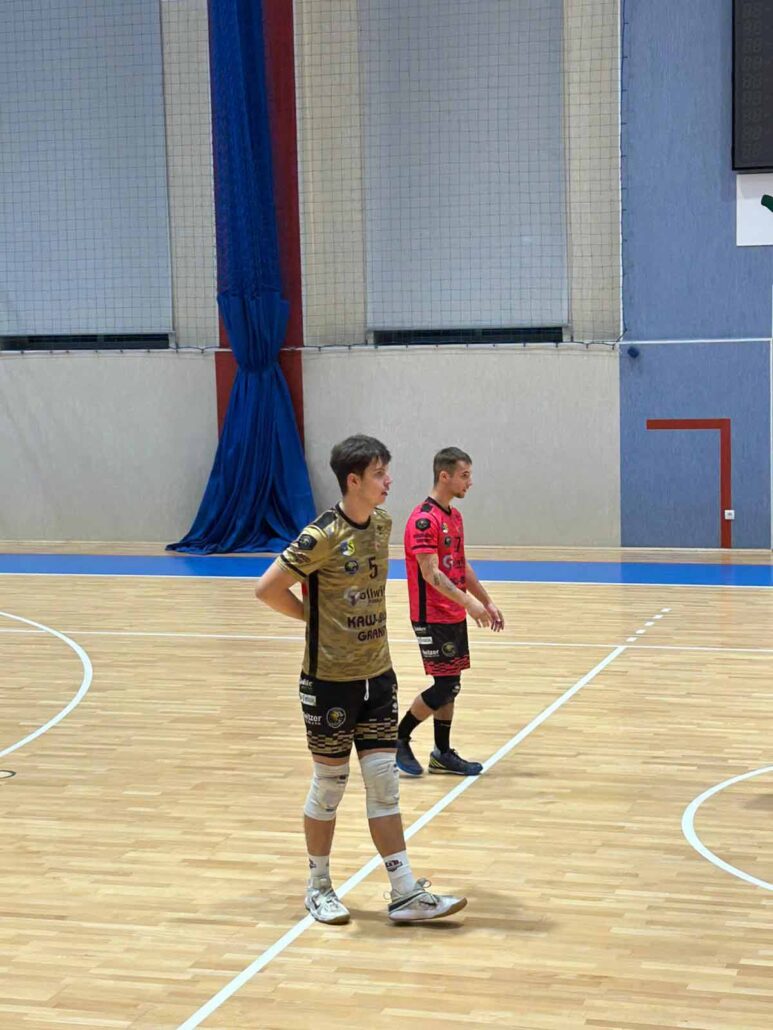 Tygrysy Strzelin zmierzyły się z bardzo wymagającym rywalem