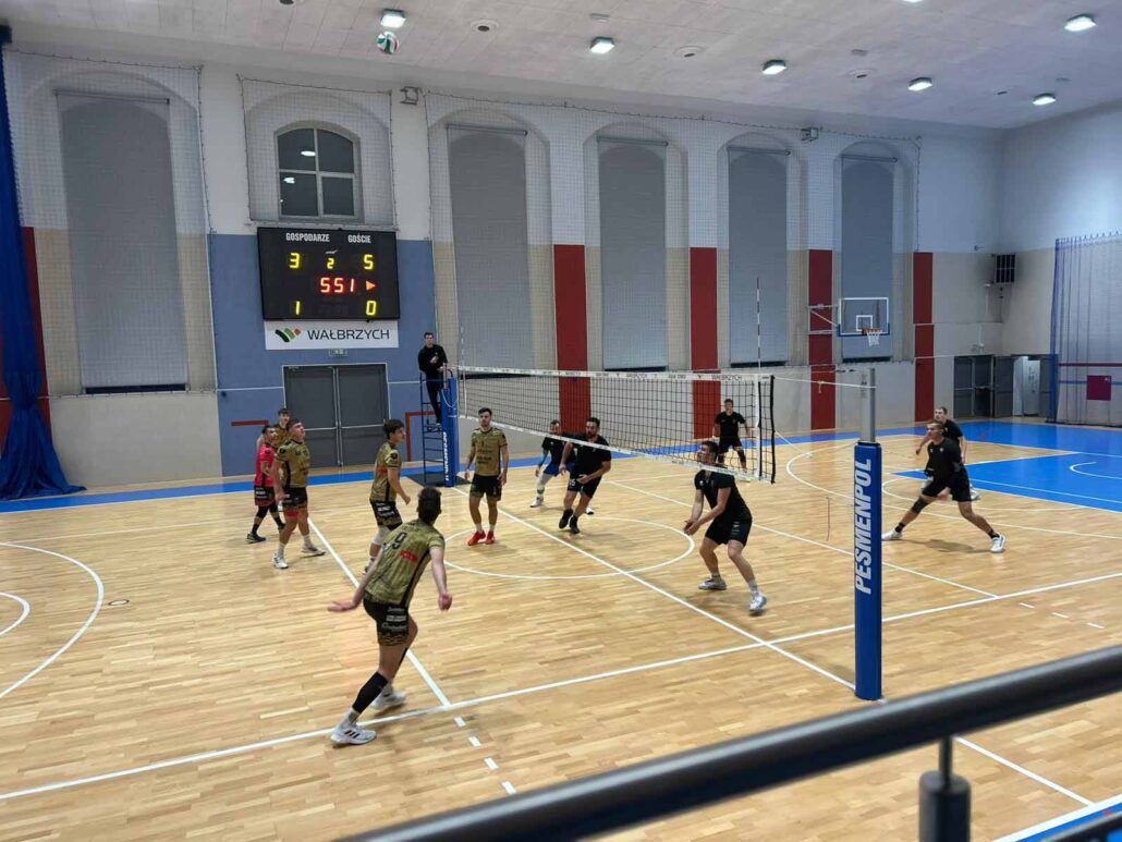 Tygrysy Strzelin zmierzyły się z bardzo wymagającym rywalem