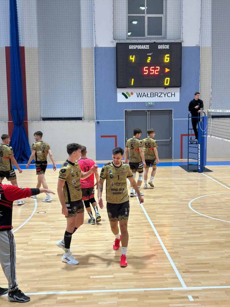 Tygrysy Strzelin zmierzyły się z bardzo wymagającym rywalem