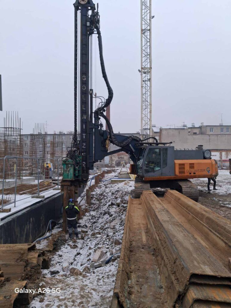 Demontaż grodzic w Bydgoszczy